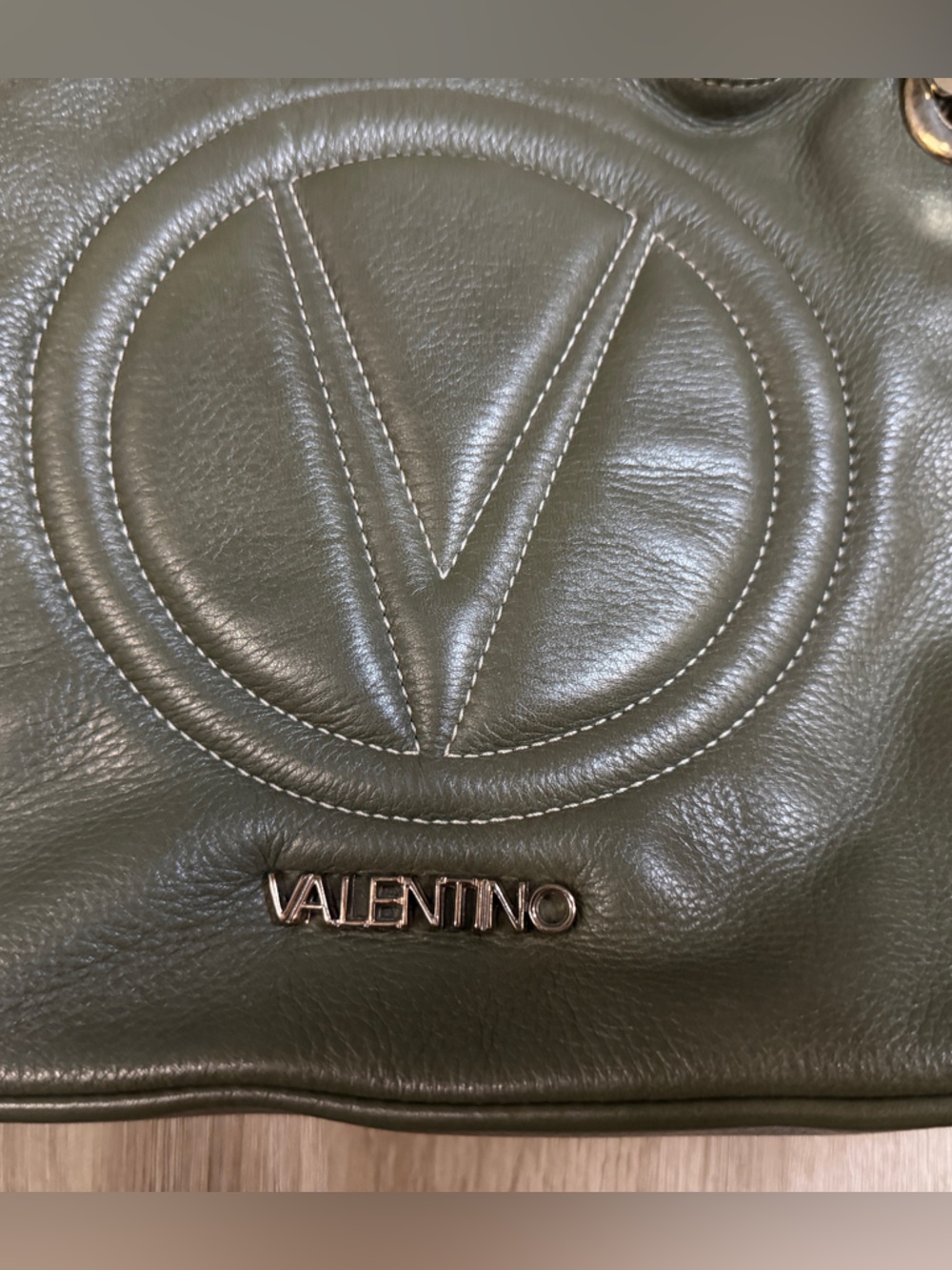 Valentino Olive Green Leather Shoulder Bag with Gold Chain Strap - Picture 3 of 12